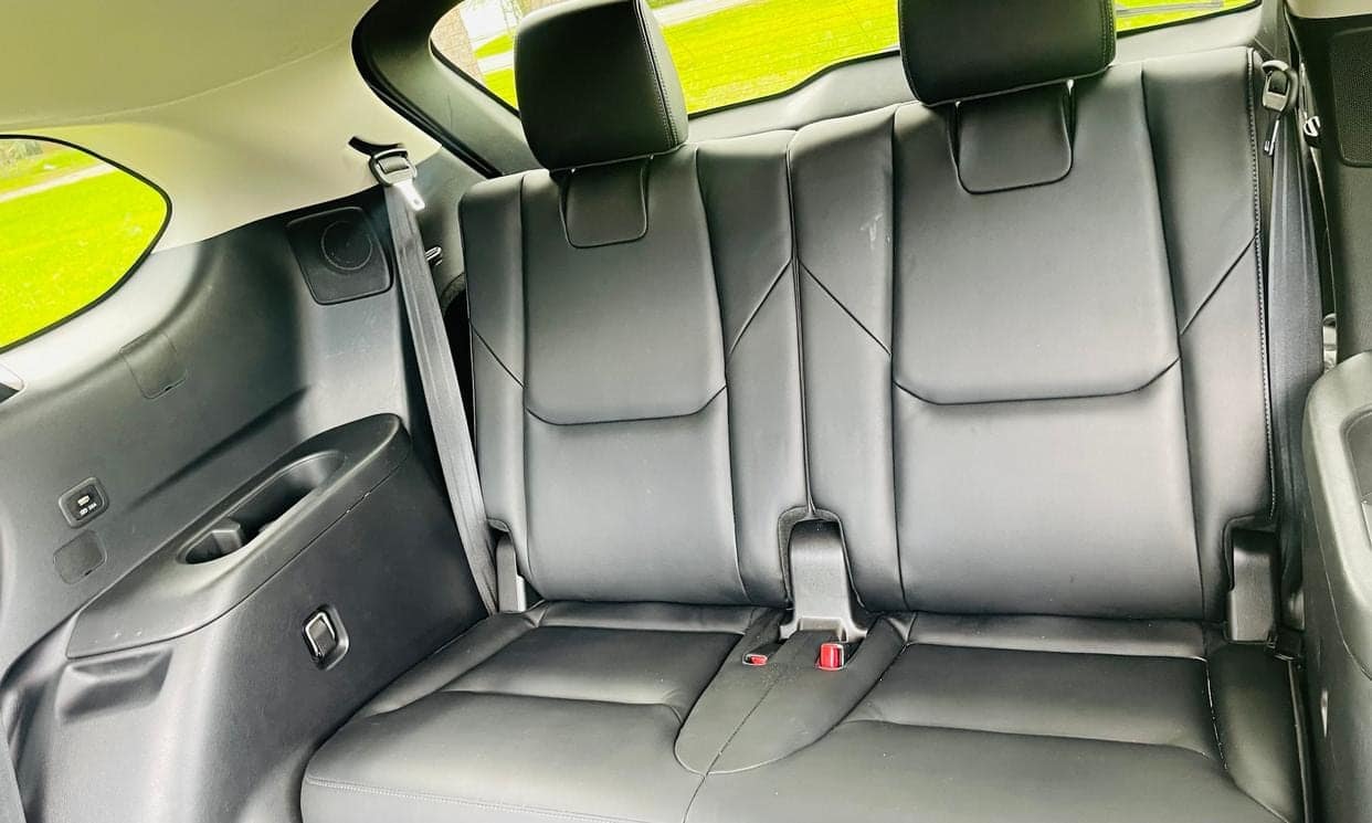 Third-row seats of the Mazda CX-9