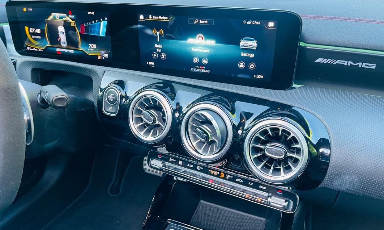 Round turbine-style air vents on the Mercedes-Benz CLA dashboard